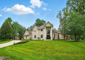 4340 Wintergreen Drive, Lima, Ohio, 4 Bedrooms Bedrooms, ,3 BathroomsBathrooms,Residential,For Sale,Wintergreen,307095