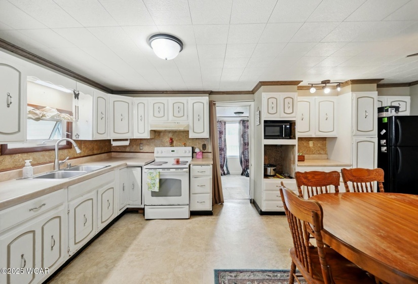 1398 Lutz Road, Lima, Ohio, 3 Bedrooms Bedrooms, ,1 BathroomBathrooms,Residential,For Sale,Lutz,307257