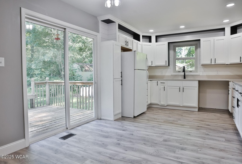 5600 Hanthorn Road, Lima, Ohio, 3 Bedrooms Bedrooms, ,2 BathroomsBathrooms,Residential,For Sale,Hanthorn,307770