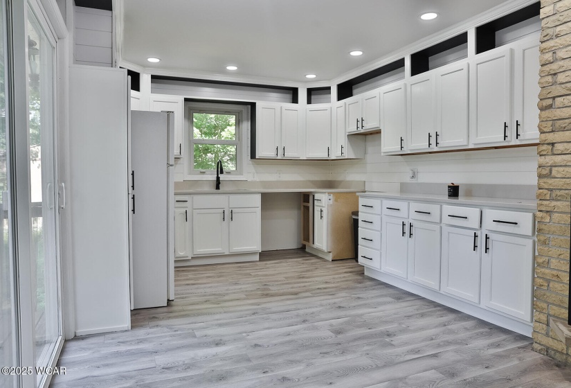 5600 Hanthorn Road, Lima, Ohio, 3 Bedrooms Bedrooms, ,2 BathroomsBathrooms,Residential,For Sale,Hanthorn,307770