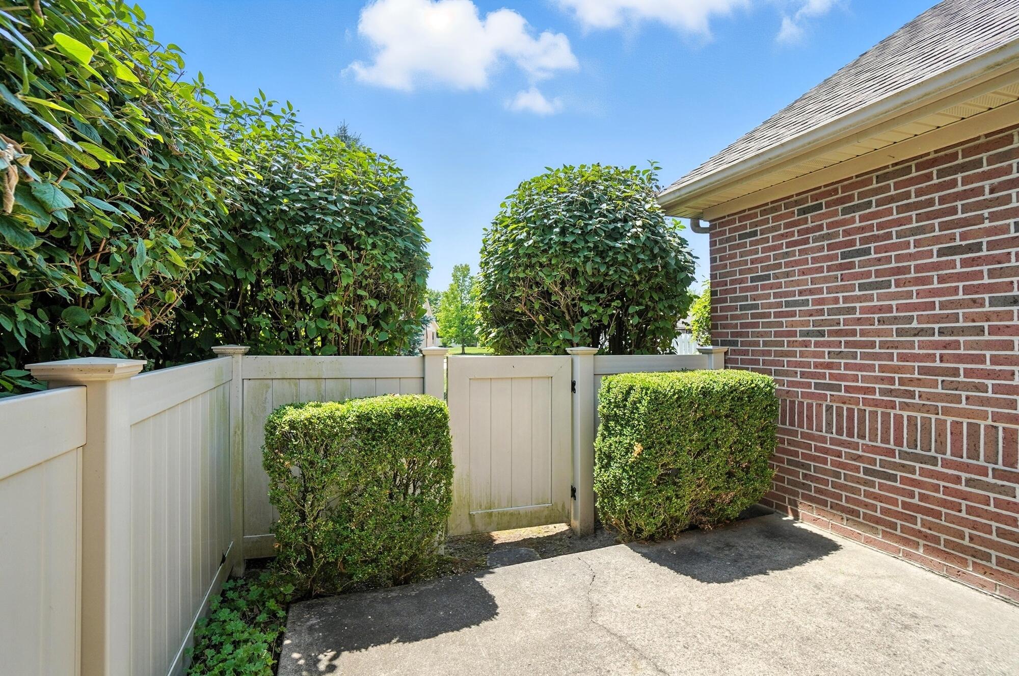 812 Brendle Trace, Springfield, Ohio 45503