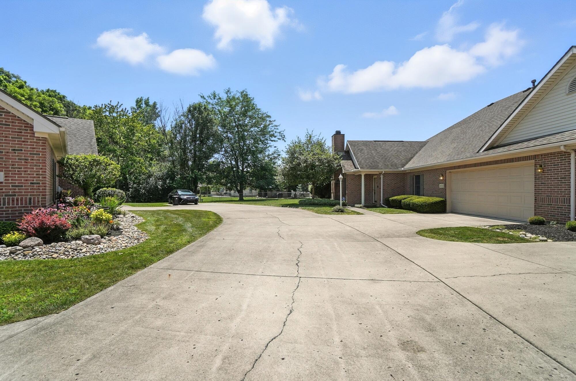 812 Brendle Trace, Springfield, Ohio 45503