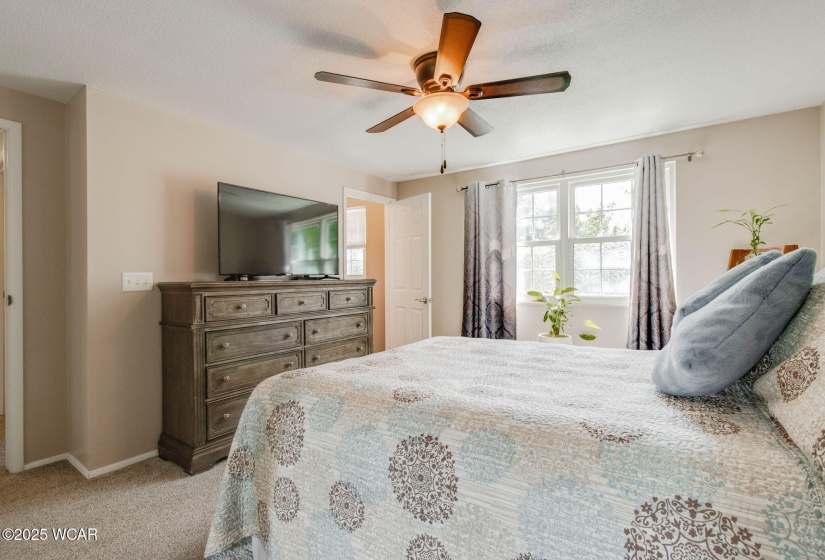 1424 Loch Loman Way, Lima, Ohio, 4 Bedrooms Bedrooms, ,2 BathroomsBathrooms,Residential,For Sale,Loch Loman,307771