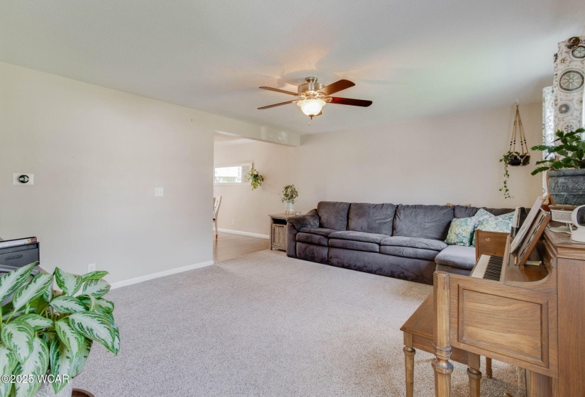 1424 Loch Loman Way, Lima, Ohio, 4 Bedrooms Bedrooms, ,2 BathroomsBathrooms,Residential,For Sale,Loch Loman,307771