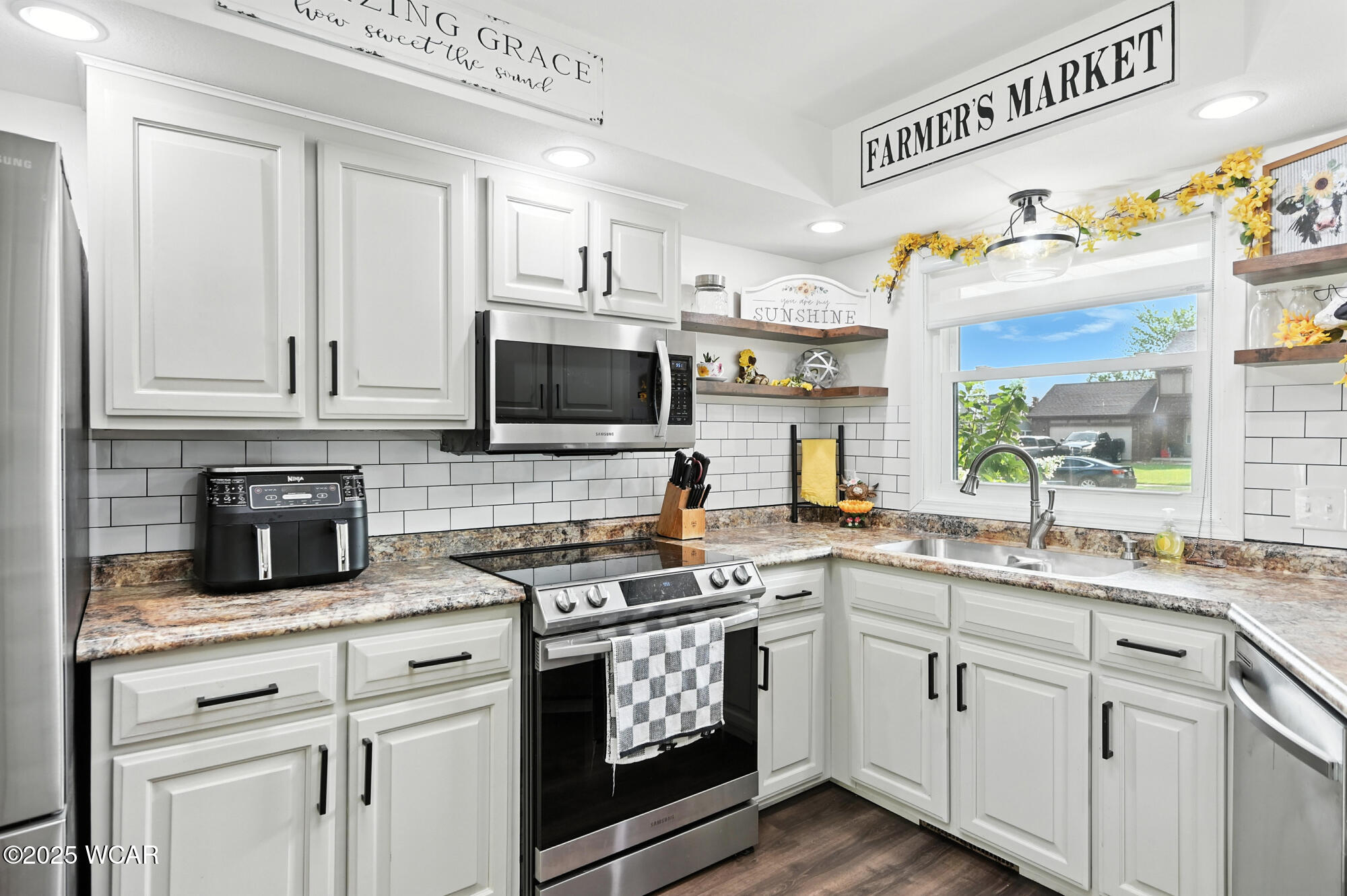 733 Queensbury Drive, Lima, Ohio