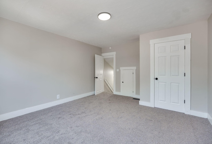 26-web-or-mls-803-laurel-st