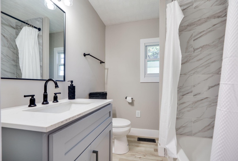 22-web-or-mls-803-laurel-st