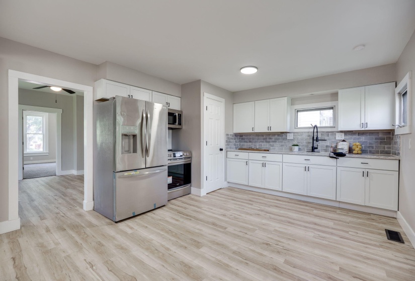 14-web-or-mls-803-laurel-st
