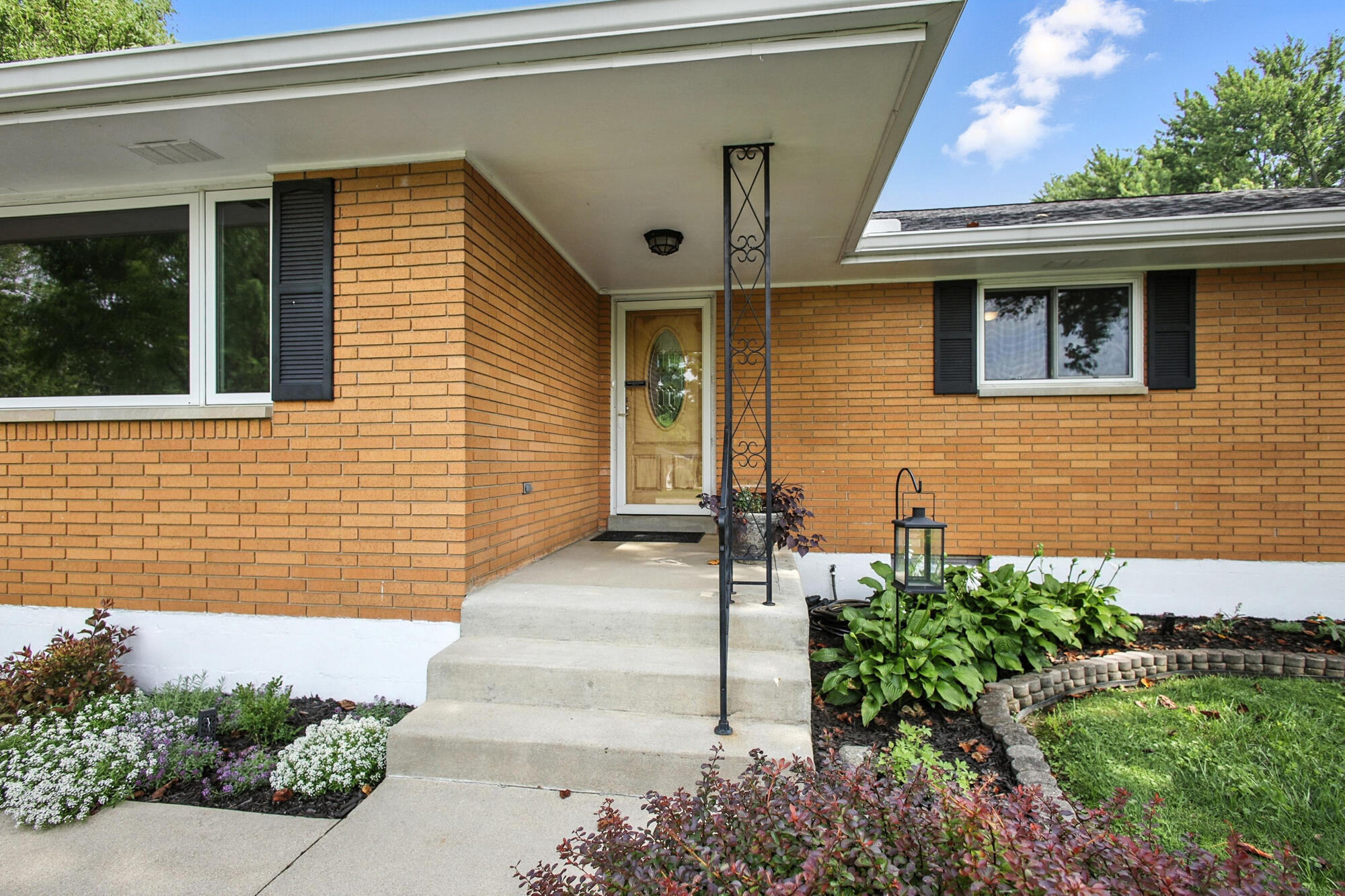 2942 Chalmar Drive, Dayton, Ohio 45431