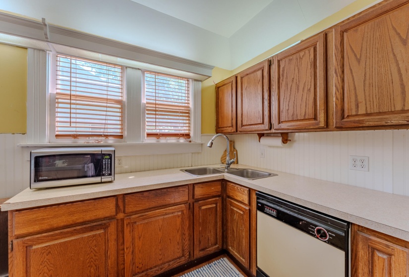 814 S. Clay St, Troy-9