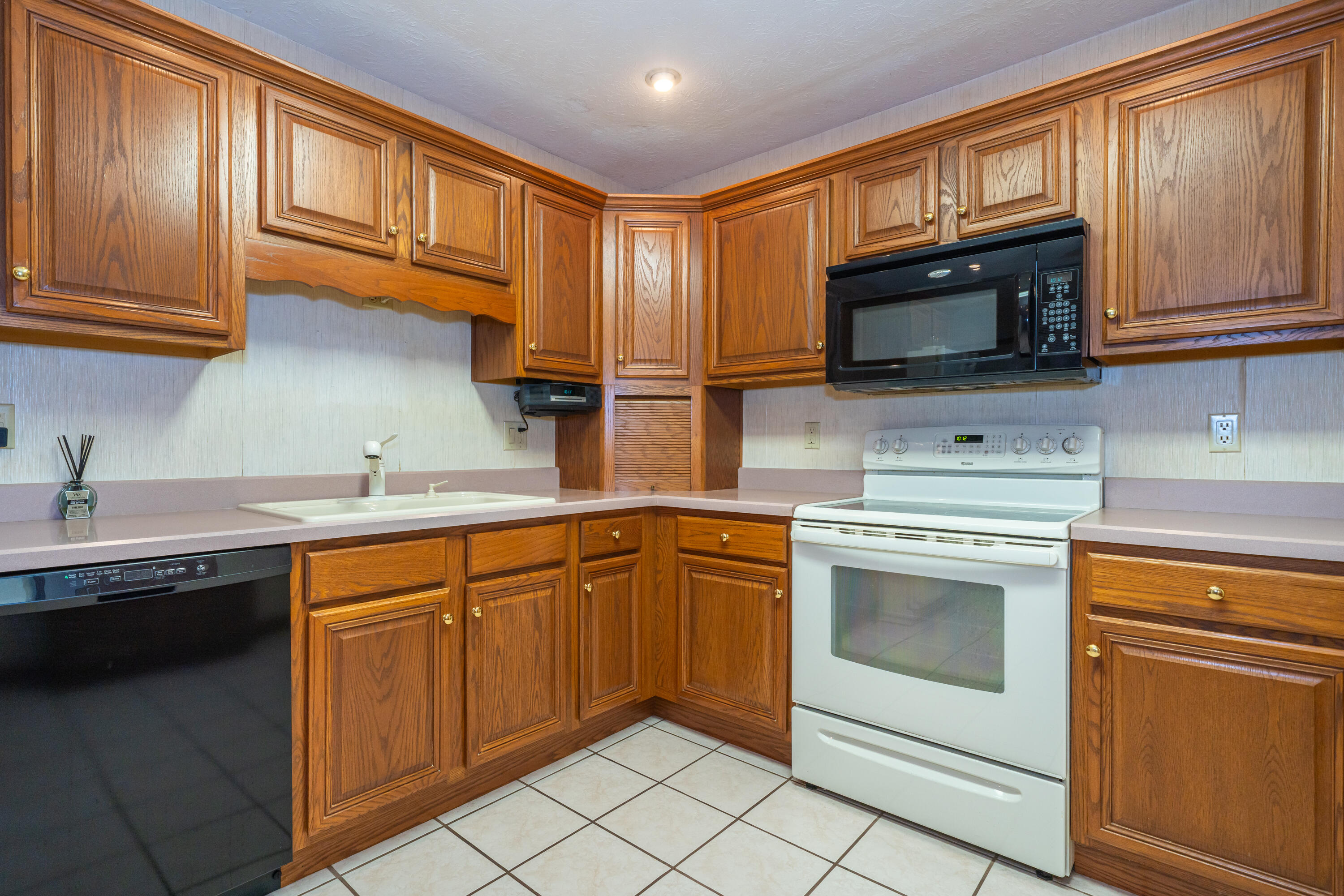 132 Grantwood Drive, Dayton, Ohio 45449