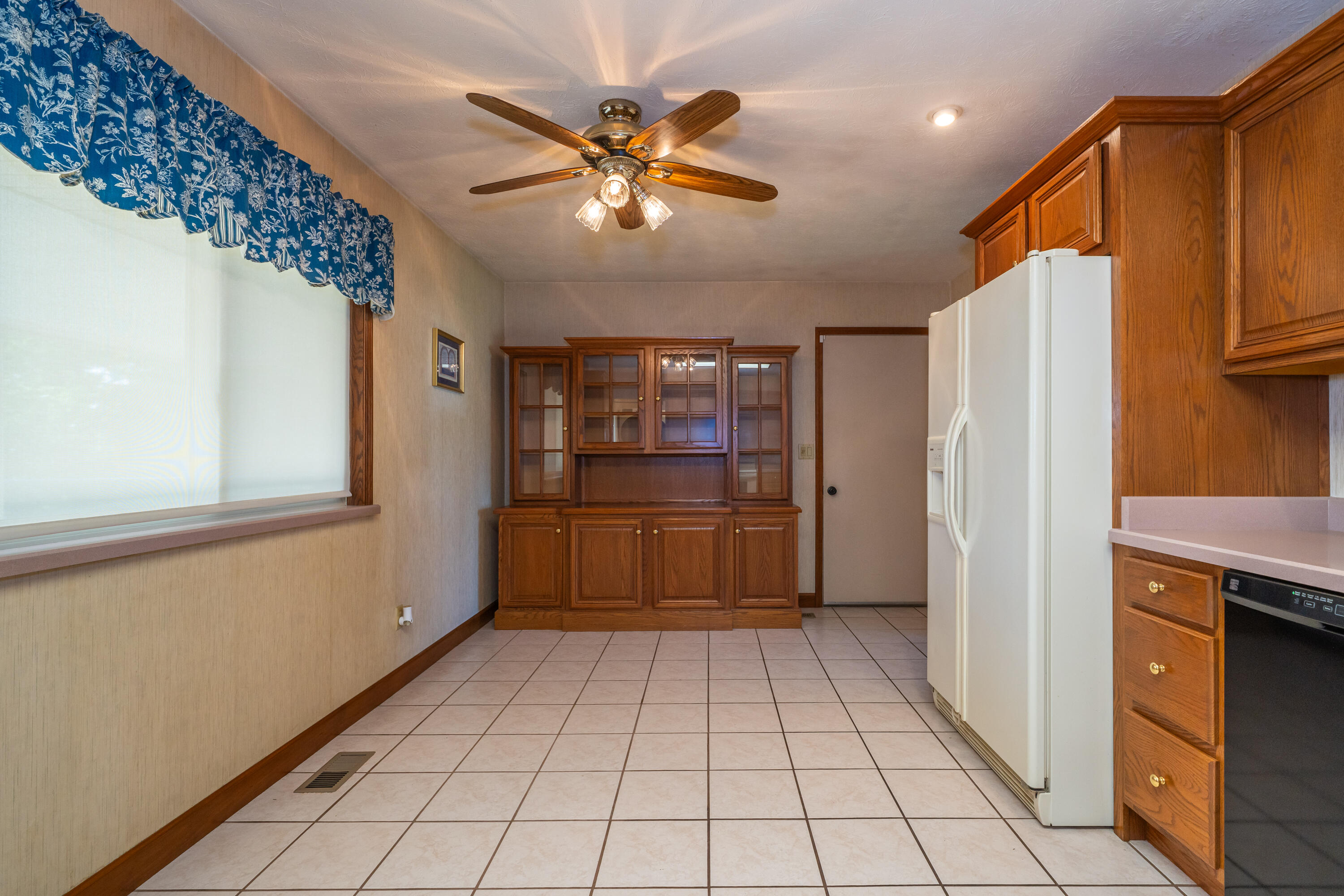 132 Grantwood Drive, Dayton, Ohio 45449
