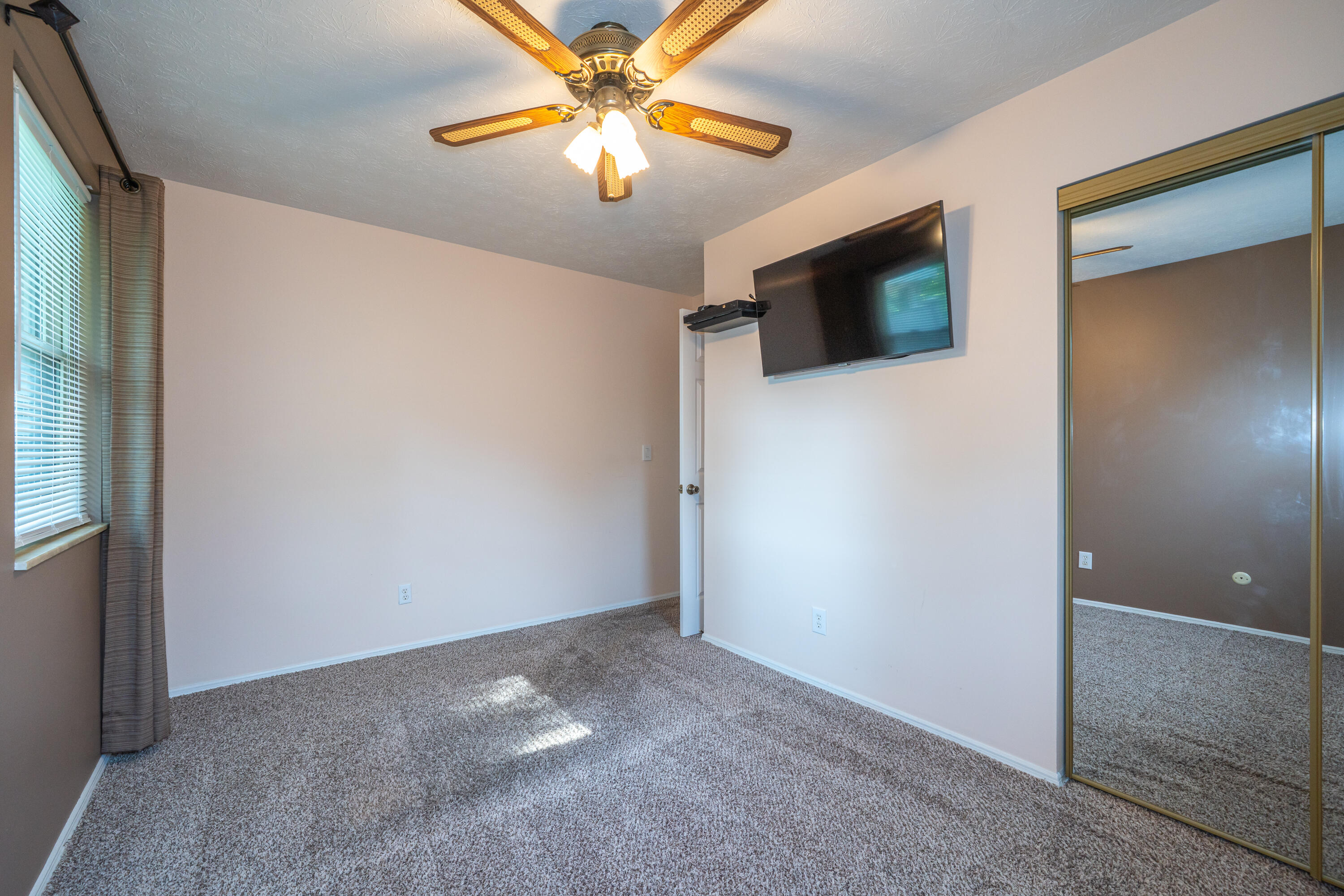 132 Grantwood Drive, Dayton, Ohio 45449