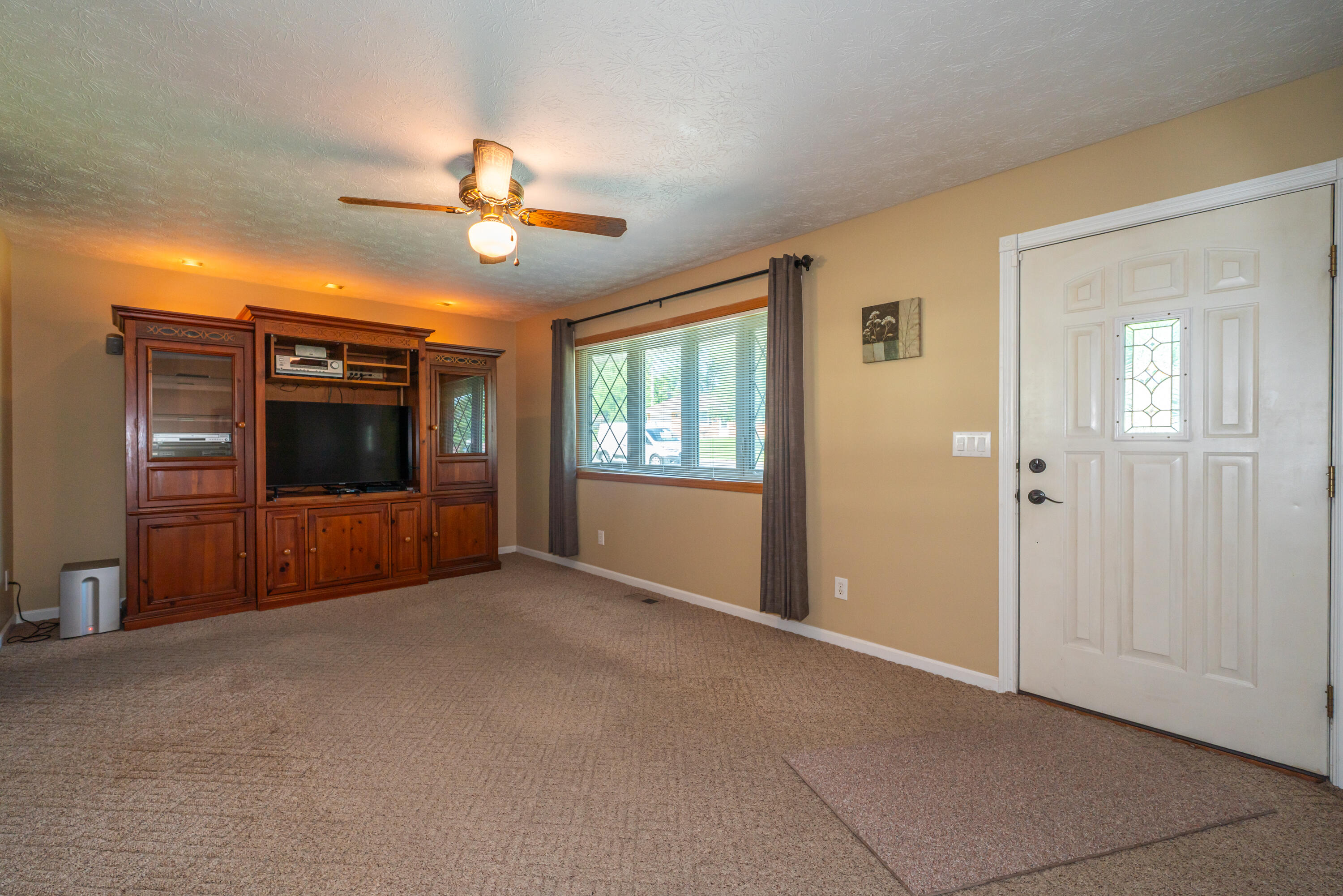 132 Grantwood Drive, Dayton, Ohio 45449