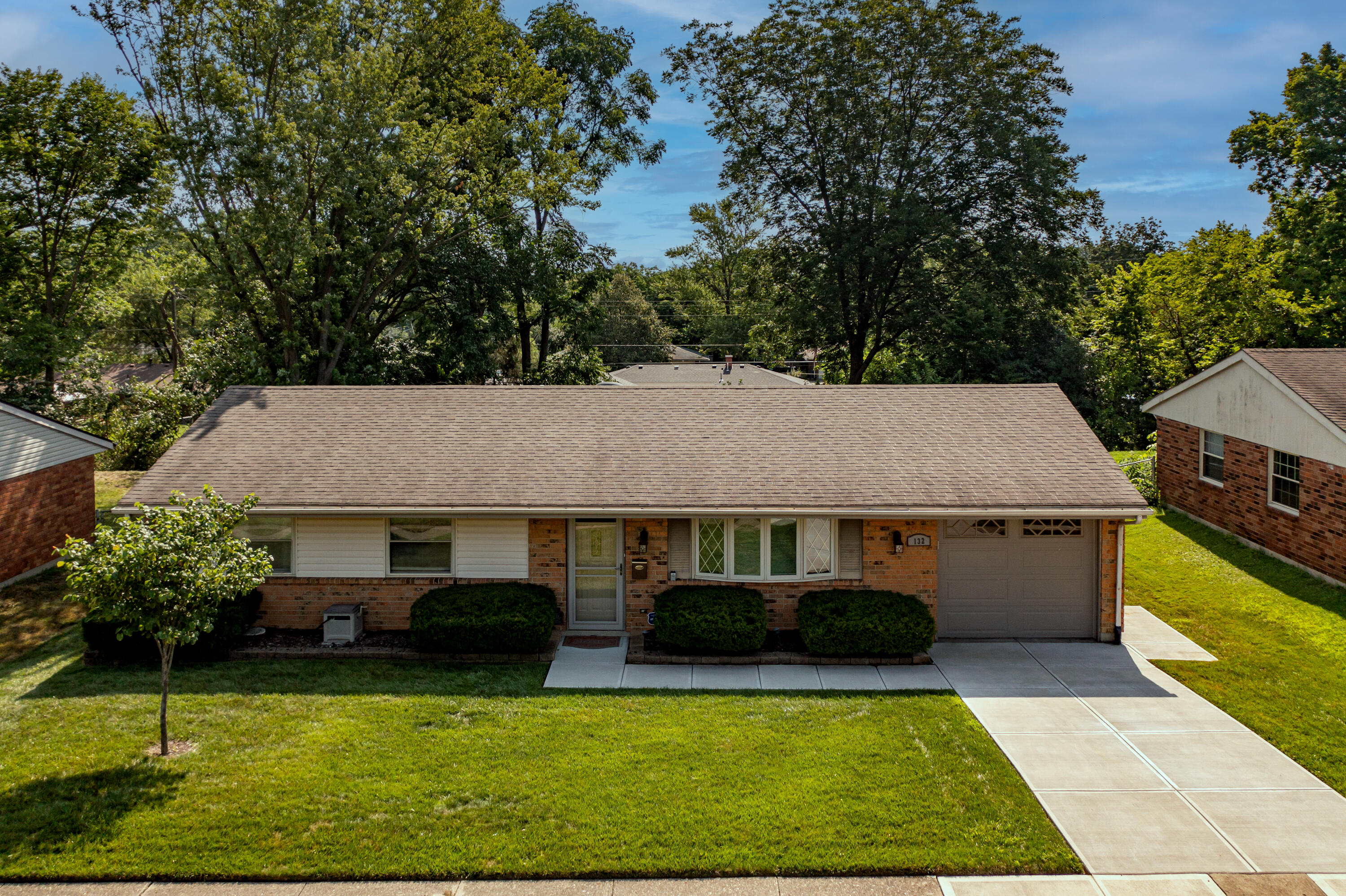 132 Grantwood Drive, Dayton, Ohio 45449