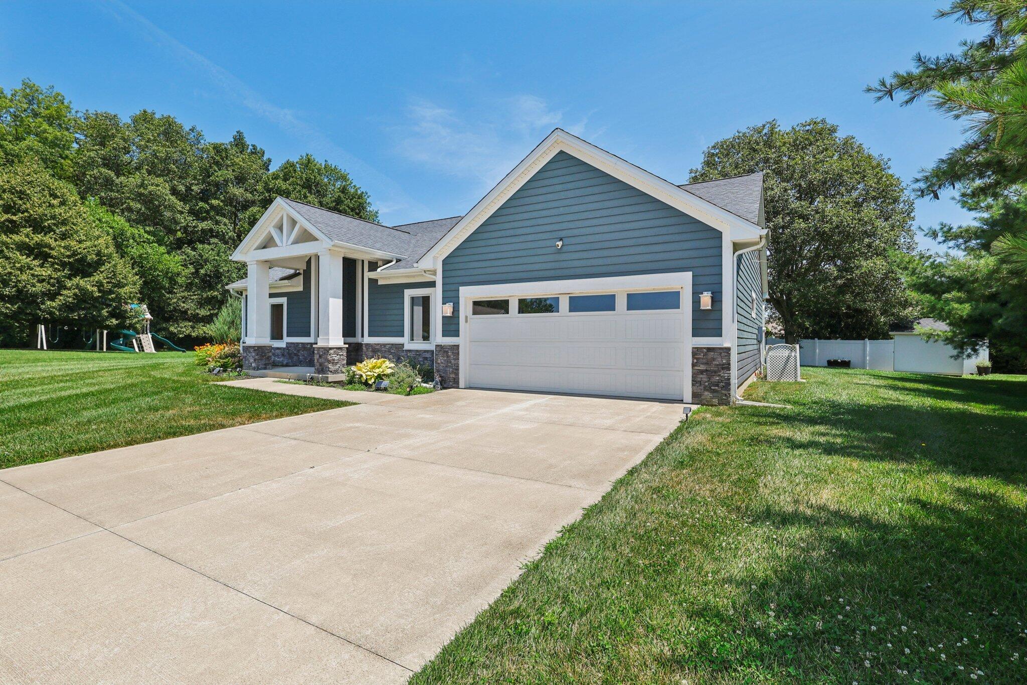 105 Ashford Circle, Greenville, Ohio 45331