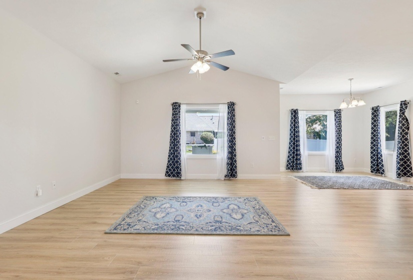 9-web-or-mls-Ashford Cir-S2307-009