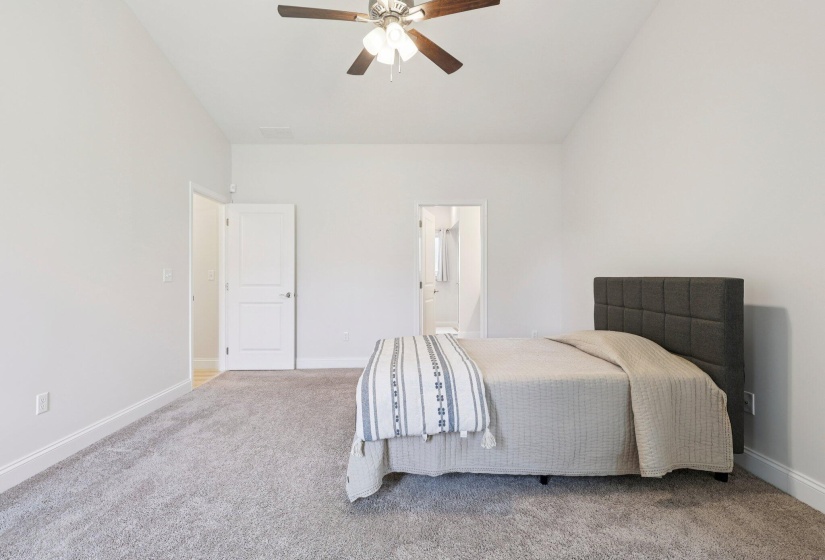 33-web-or-mls-Ashford Cir-S2307-033