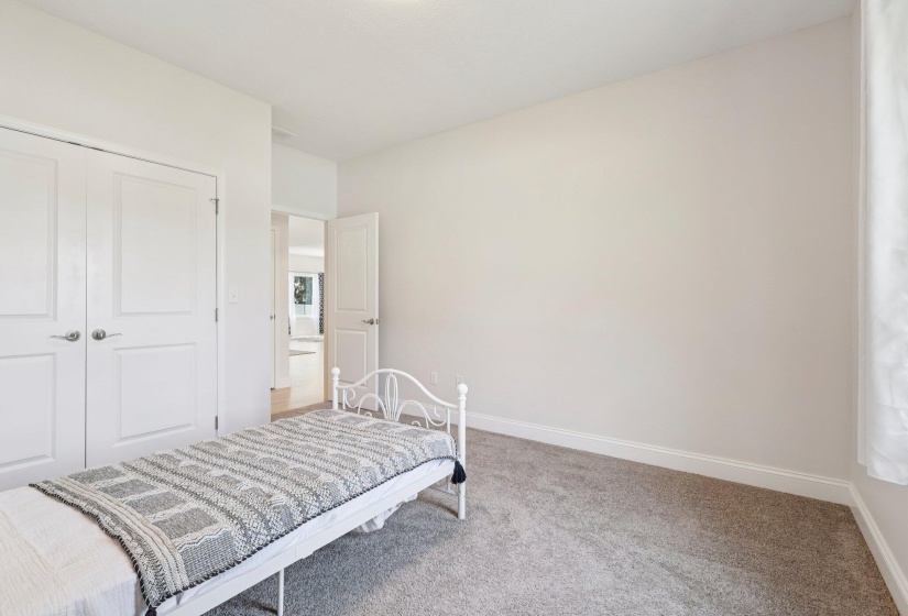 28-web-or-mls-Ashford Cir-S2307-028