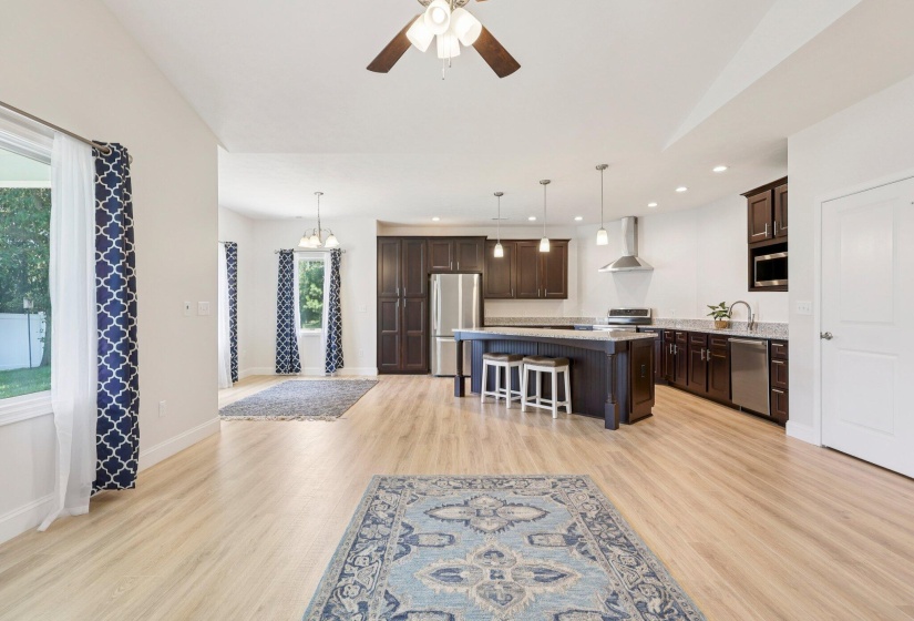 11-web-or-mls-Ashford Cir-S2307-011