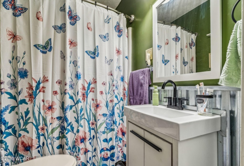 465 Kenmore Street, Lima, Ohio, 3 Bedrooms Bedrooms, ,1 BathroomBathrooms,Residential,For Sale,Kenmore,307775