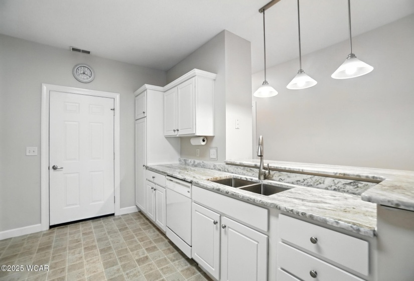 1700 Market Street, Celina, Ohio, 2 Bedrooms Bedrooms, ,2 BathroomsBathrooms,Residential,For Sale,Market,307677