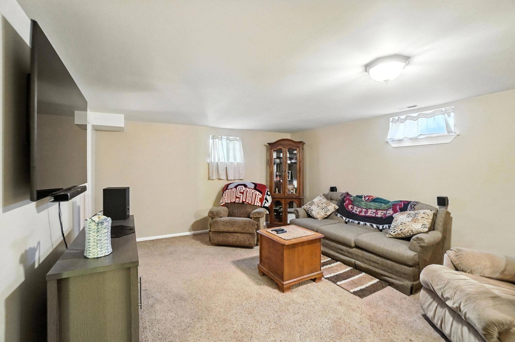 4133 Willowbrook Drive, Springfield, Ohio 45503