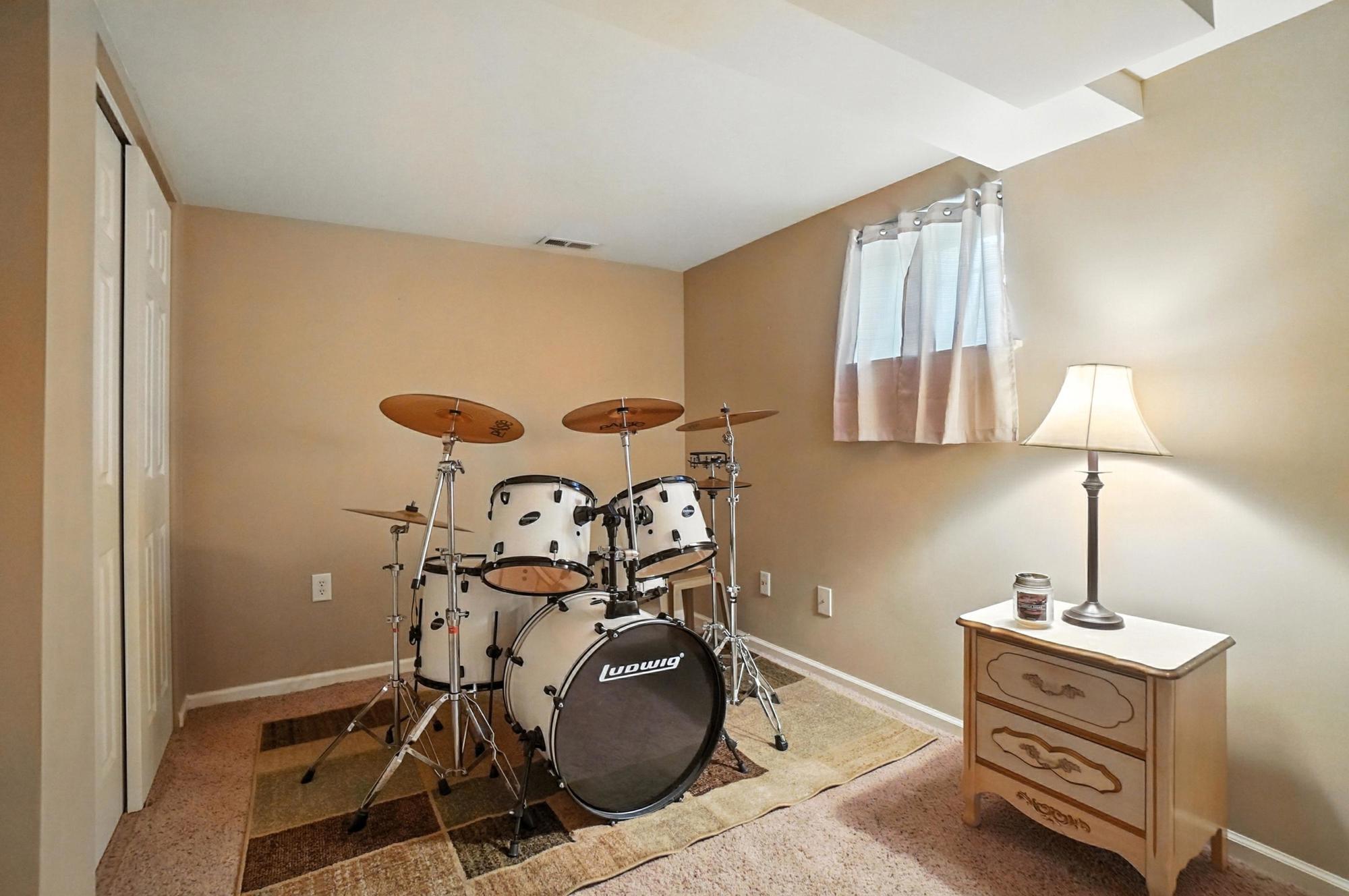 4133 Willowbrook Drive, Springfield, Ohio 45503