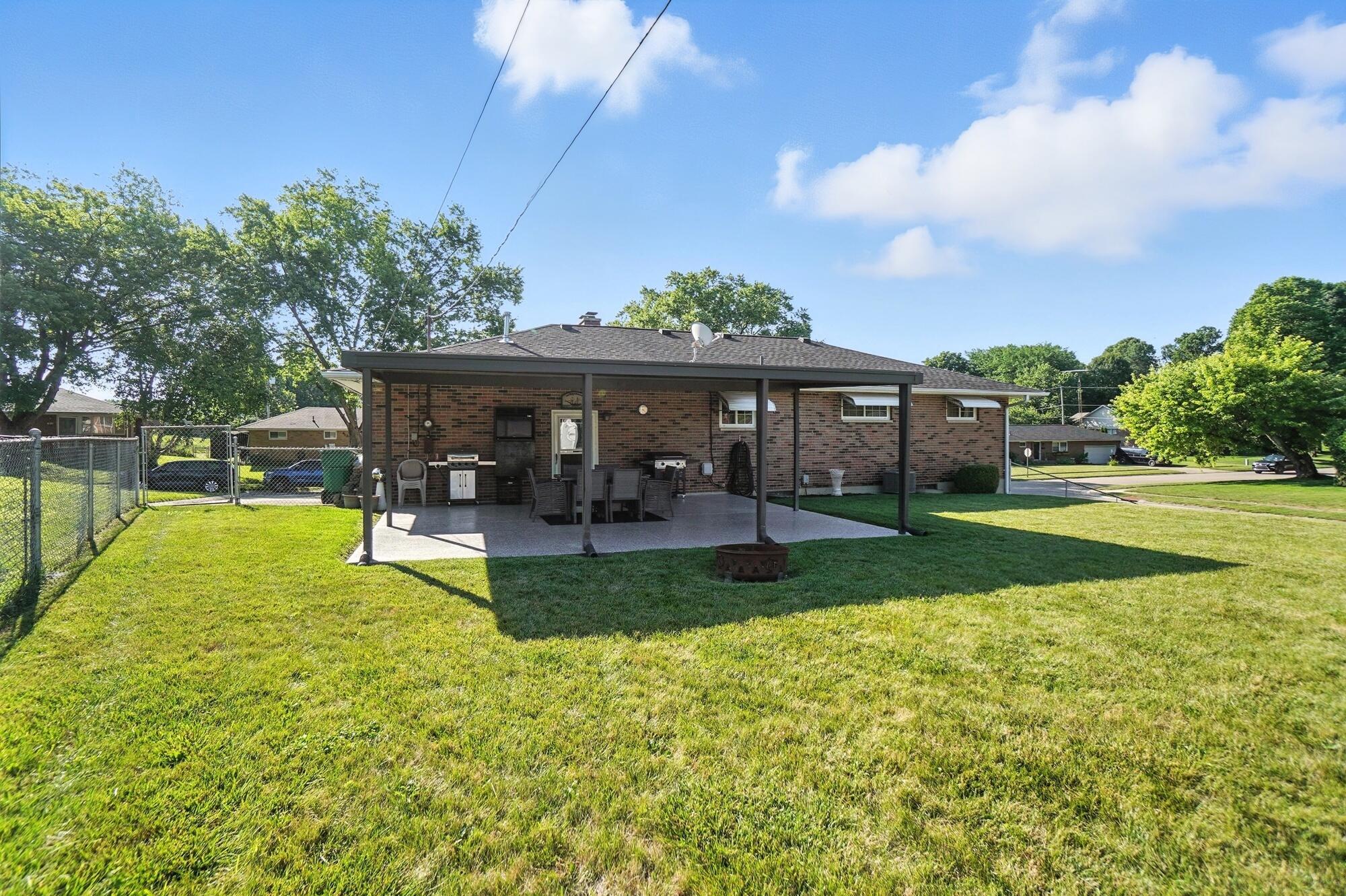 4133 Willowbrook Drive, Springfield, Ohio 45503