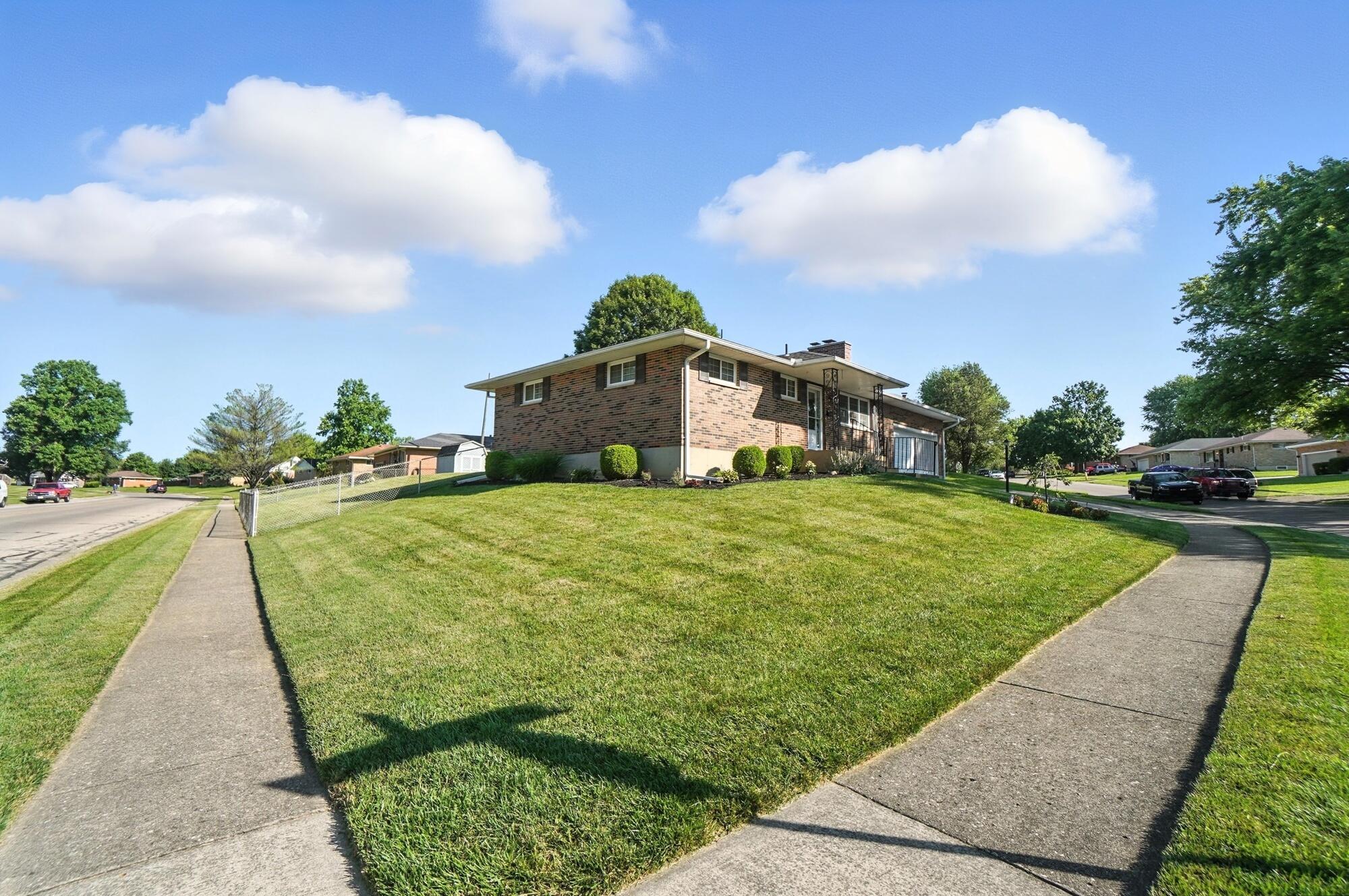 4133 Willowbrook Drive, Springfield, Ohio 45503