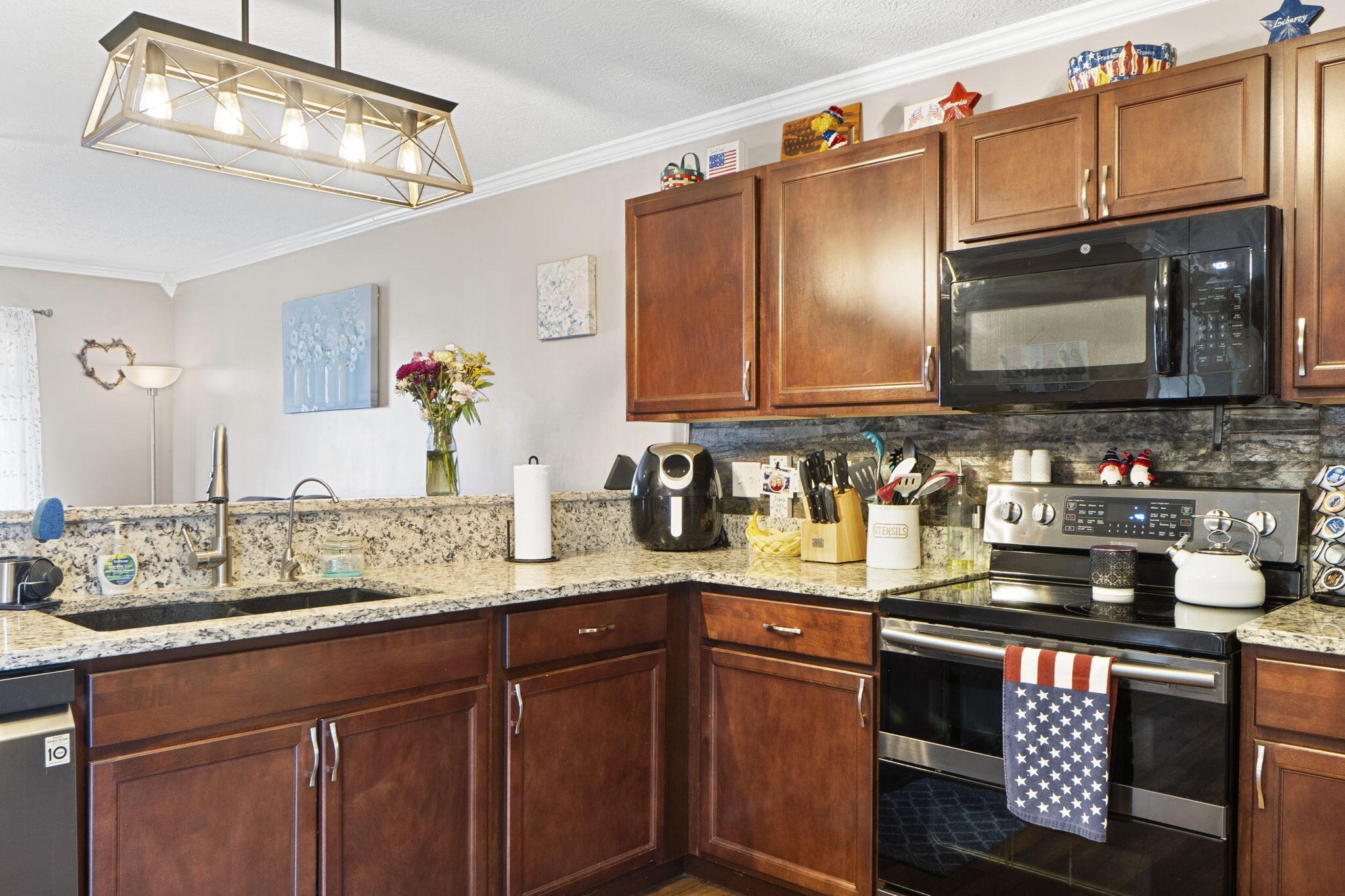 268 Hampton Trail, Springfield, Ohio 45502