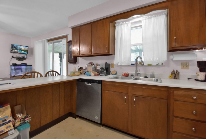 16-web-or-mls-1904-maryland-ave