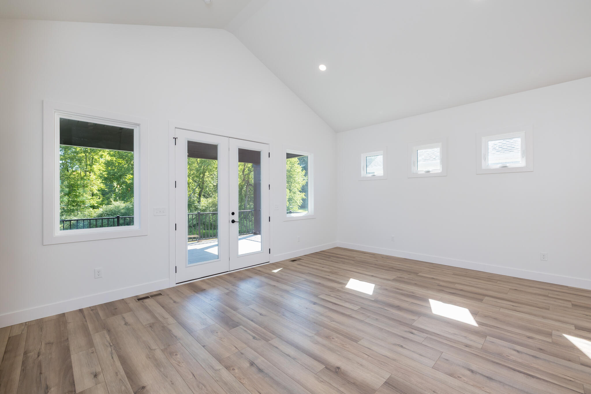 9722 Heron Way, Belle Center, Ohio 43310