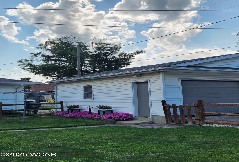115 Broadway Street, Columbus Grove, Ohio, 4 Bedrooms Bedrooms, ,2 BathroomsBathrooms,Residential,For Sale,Broadway,307779
