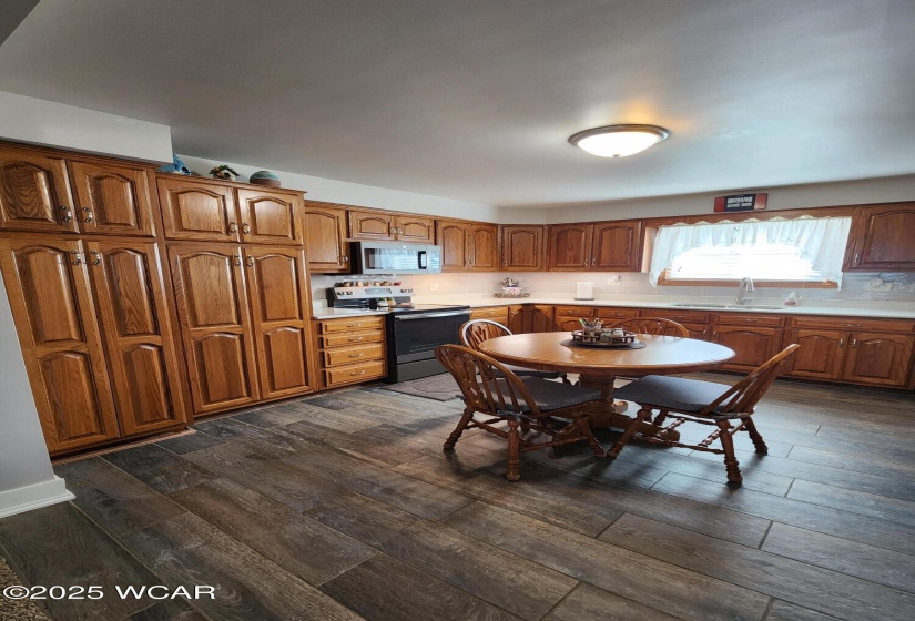 115 Broadway Street, Columbus Grove, Ohio, 4 Bedrooms Bedrooms, ,2 BathroomsBathrooms,Residential,For Sale,Broadway,307779