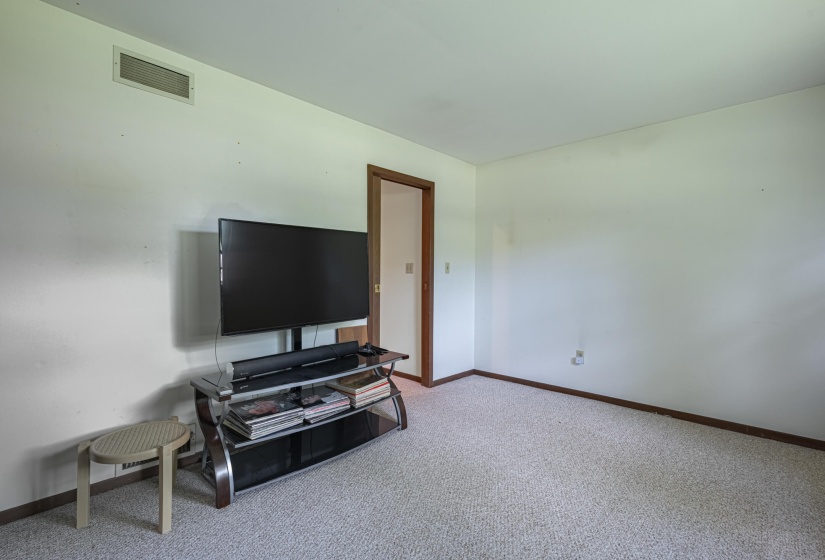2568 Pennyroyal-13