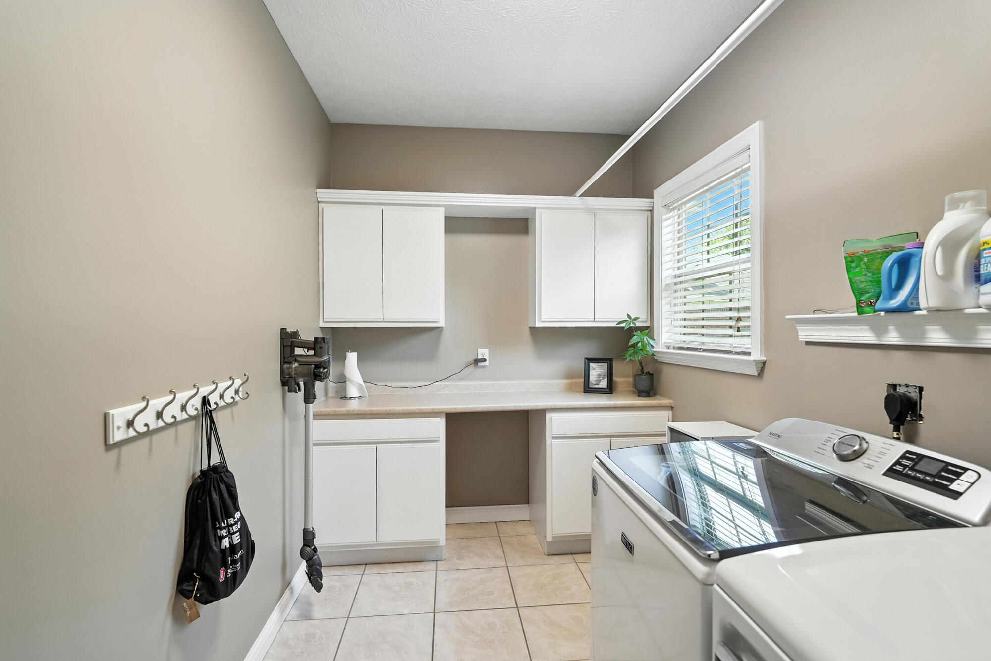 2941 Parkwood Drive, Troy, Ohio 45373