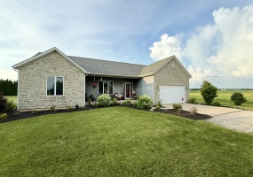 15651 Meranda Road, Anna, Ohio 45302, 3 Bedrooms Bedrooms, ,2 BathroomsBathrooms,Residential,For Sale,Meranda,1039705