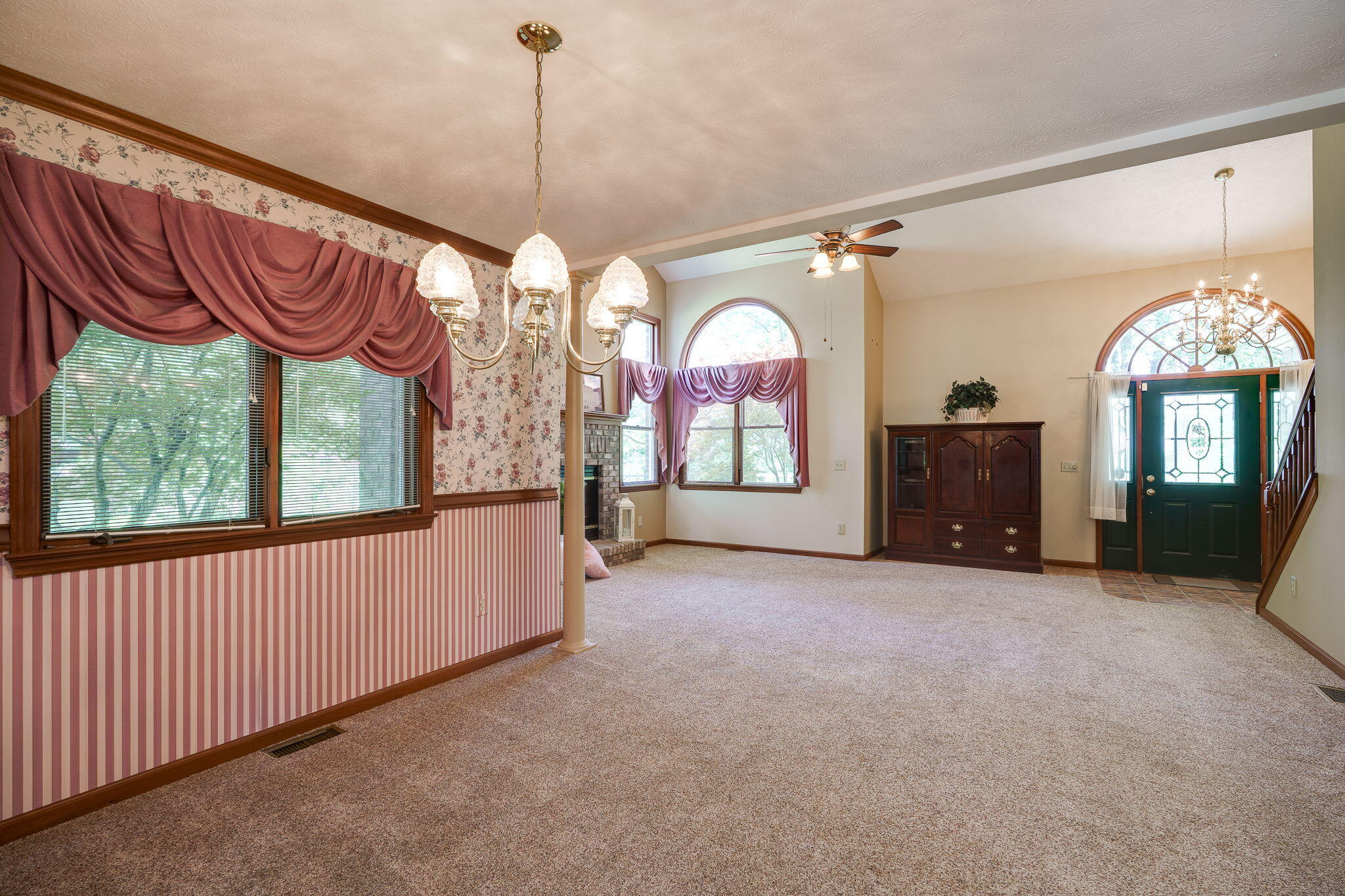 8455 Horseshoe Bn Road, Ludlow Falls, Ohio 45339