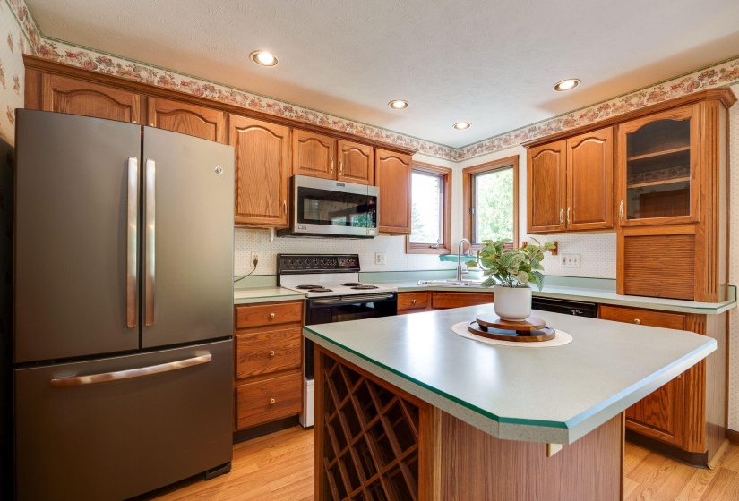 24-web-or-mls-8455-horseshoe-bend-rd