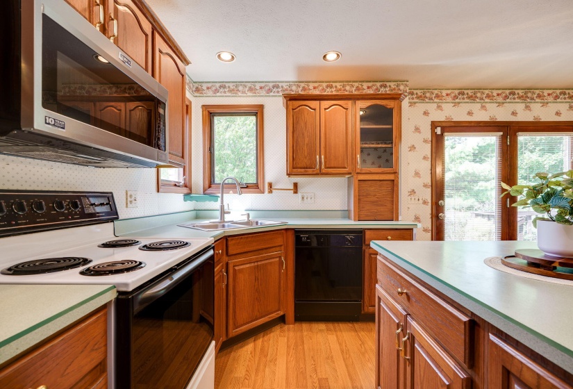 28-web-or-mls-8455-horseshoe-bend-rd