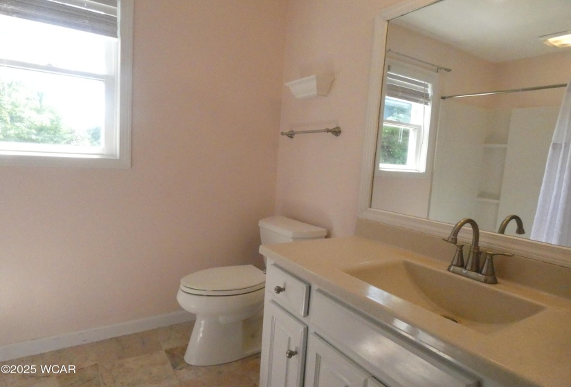 3525 Hiawatha Trail, Lima, Ohio, 3 Bedrooms Bedrooms, ,2 BathroomsBathrooms,Residential,For Sale,Hiawatha,307785