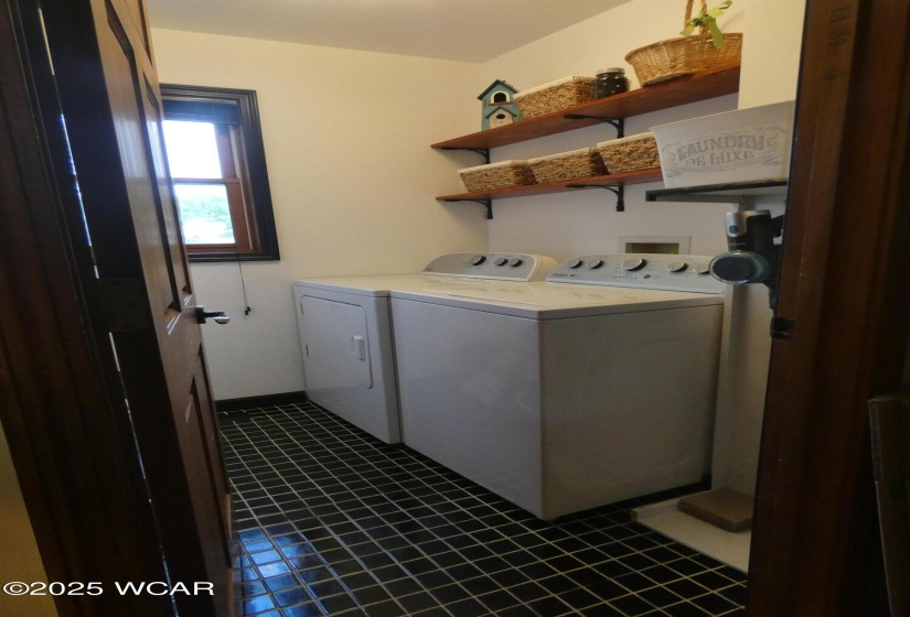3525 Hiawatha Trail, Lima, Ohio, 3 Bedrooms Bedrooms, ,2 BathroomsBathrooms,Residential,For Sale,Hiawatha,307785