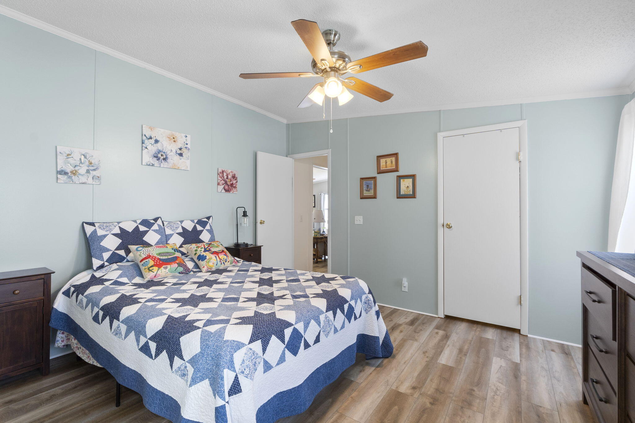 136 South Point Drive, Fairborn, Ohio 45324