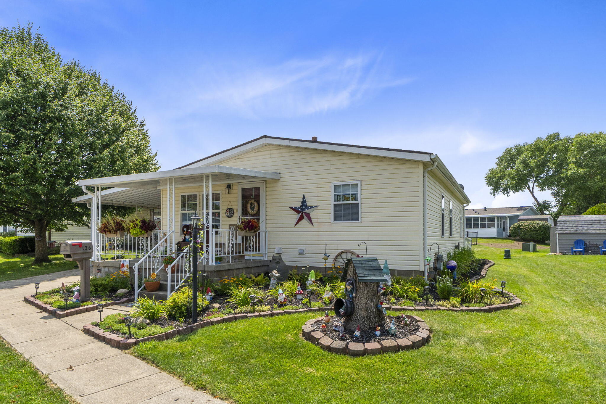 136 South Point Drive, Fairborn, Ohio 45324