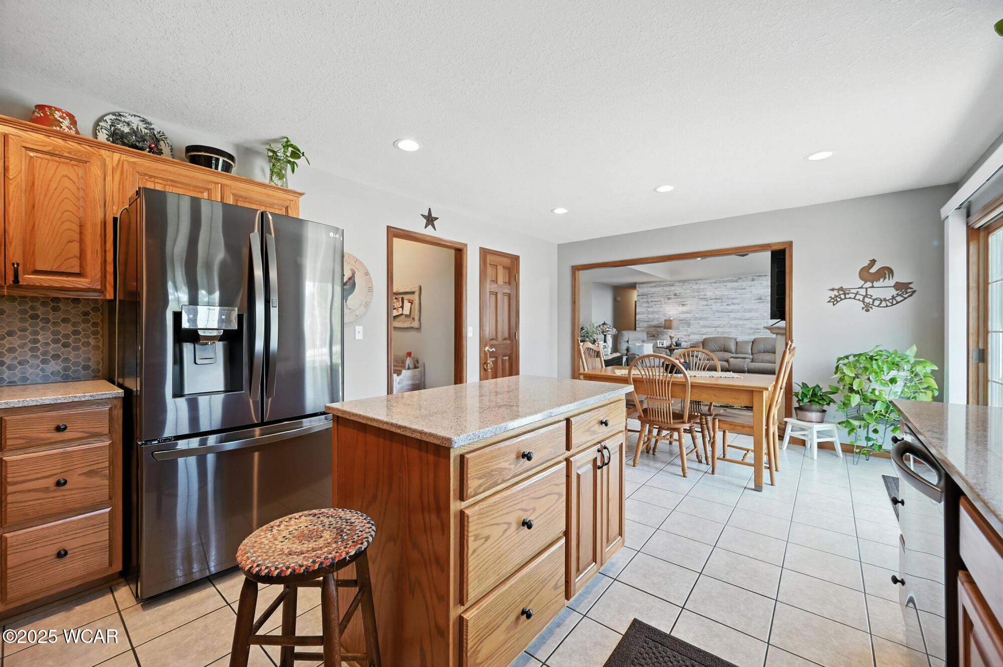 592 Gardenview Circle, Lima, Ohio