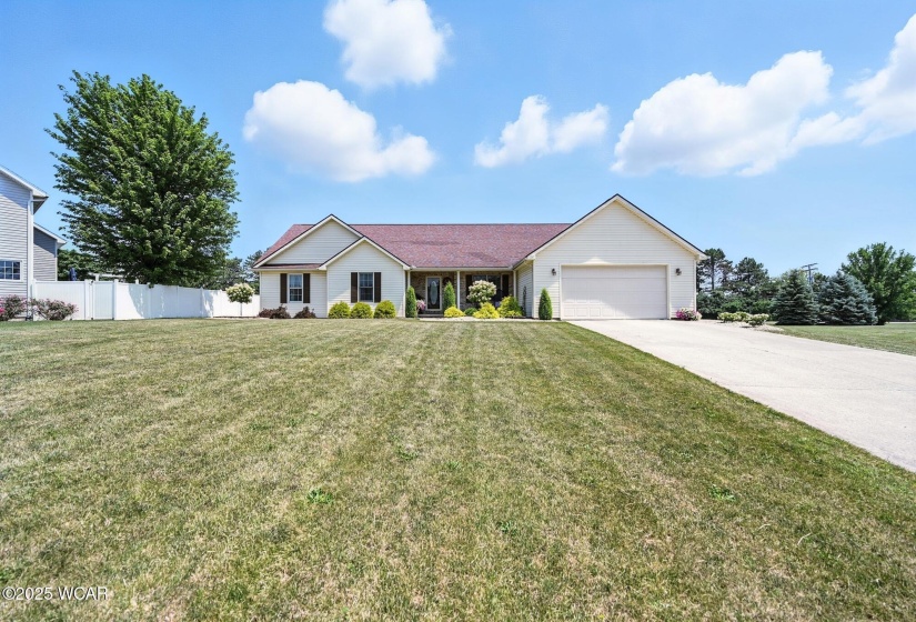592 Gardenview Circle, Lima, Ohio, 3 Bedrooms Bedrooms, ,3 BathroomsBathrooms,Residential,For Sale,Gardenview,307627