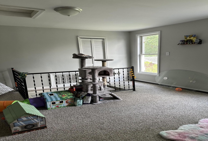 Upstairs bedroom 1, view 2