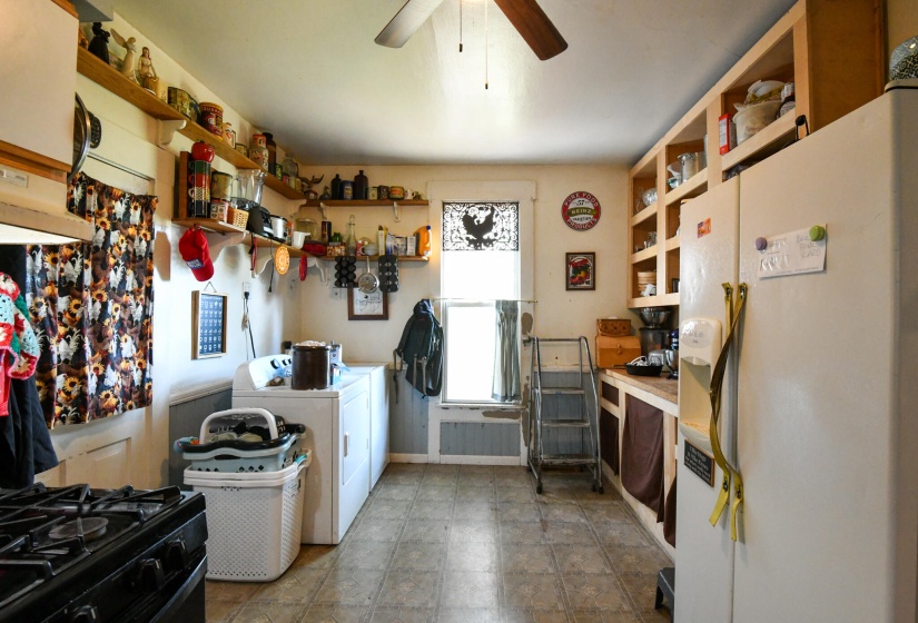 840 Victory Rd-11