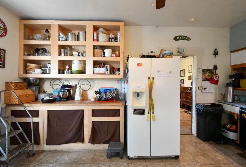 840 Victory Rd-12